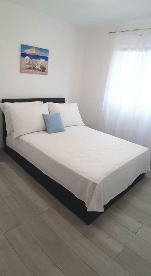 Apartments Brodarica Brodarica  Bagian luar foto