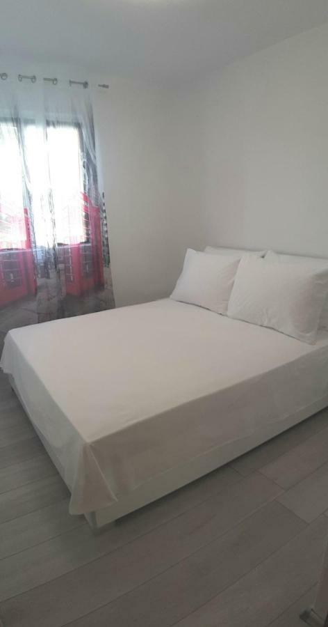 Apartments Brodarica Brodarica  Bagian luar foto